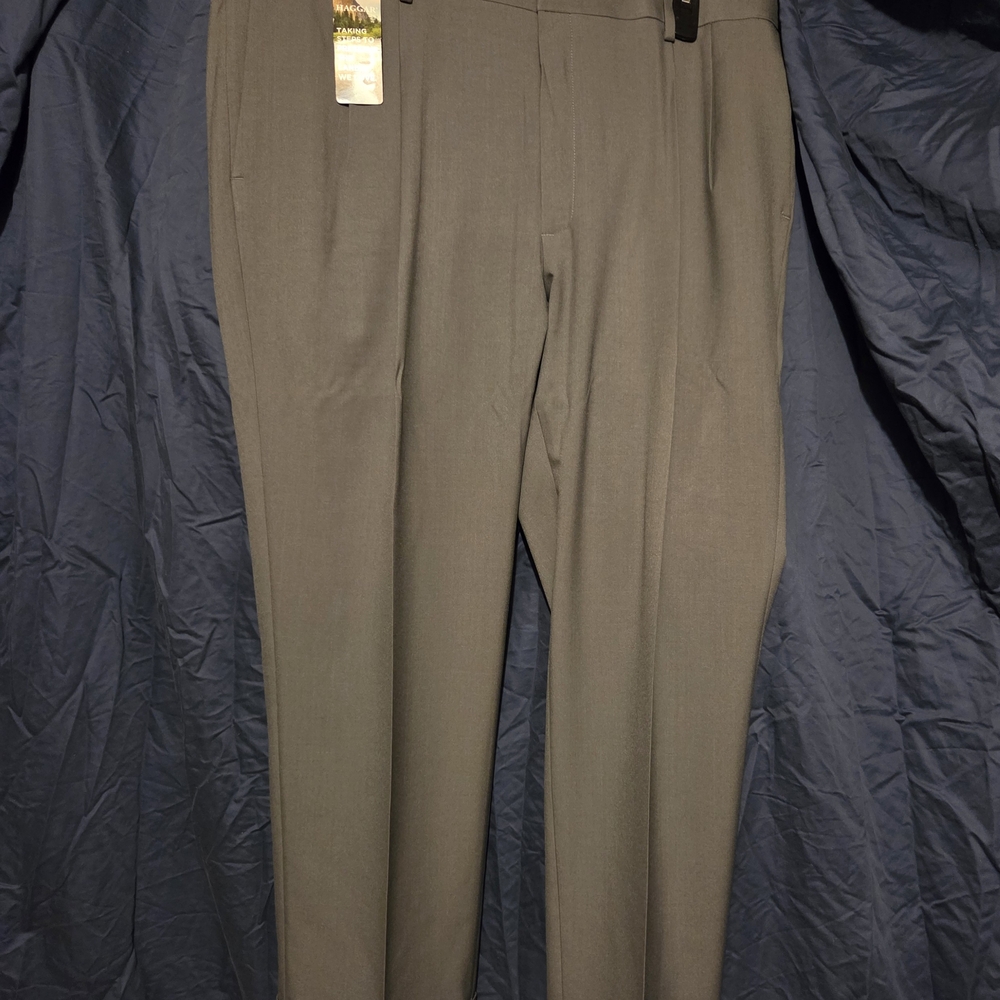 Haggar premium comfort dress pants 42 x 29